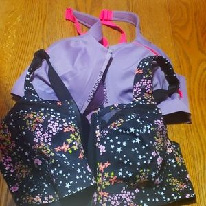 Incredible knockout Ultra Max Victoria Sport Bra